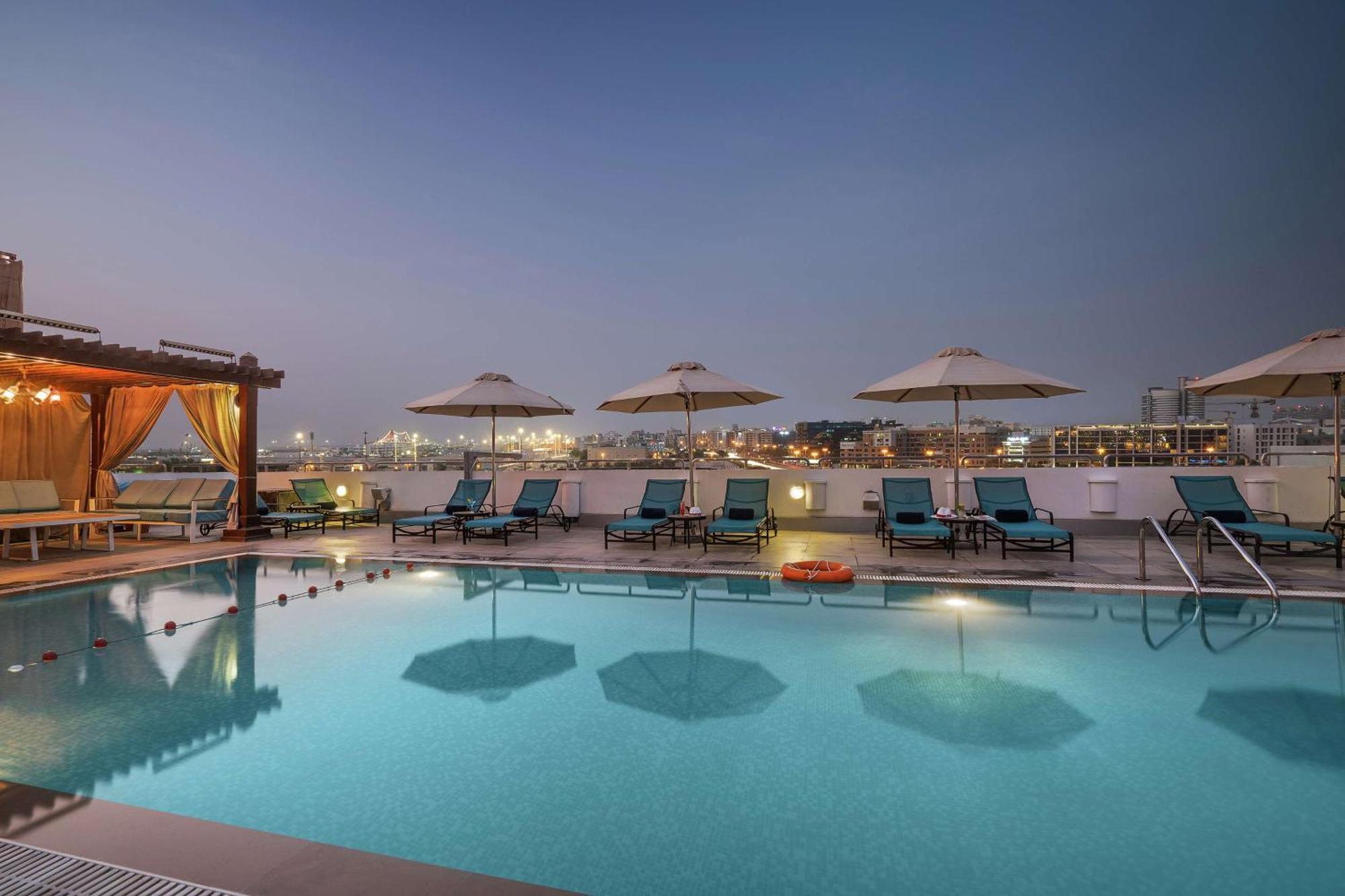 Hilton Garden Inn Dubai Al Mina - Jumeirah Zewnętrze zdjęcie