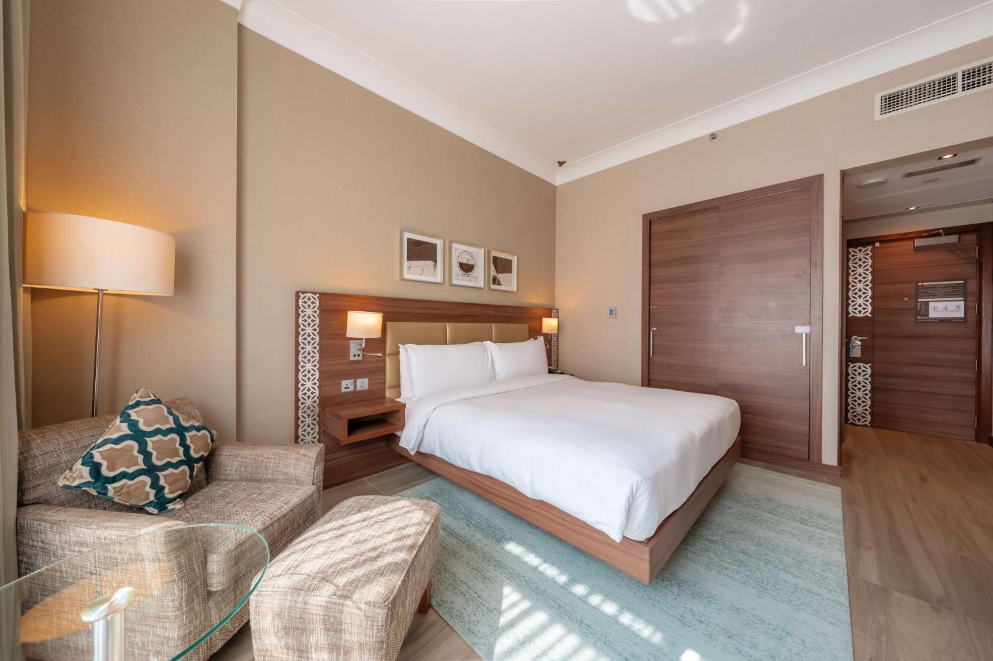 Hilton Garden Inn Dubai Al Mina - Jumeirah Zewnętrze zdjęcie