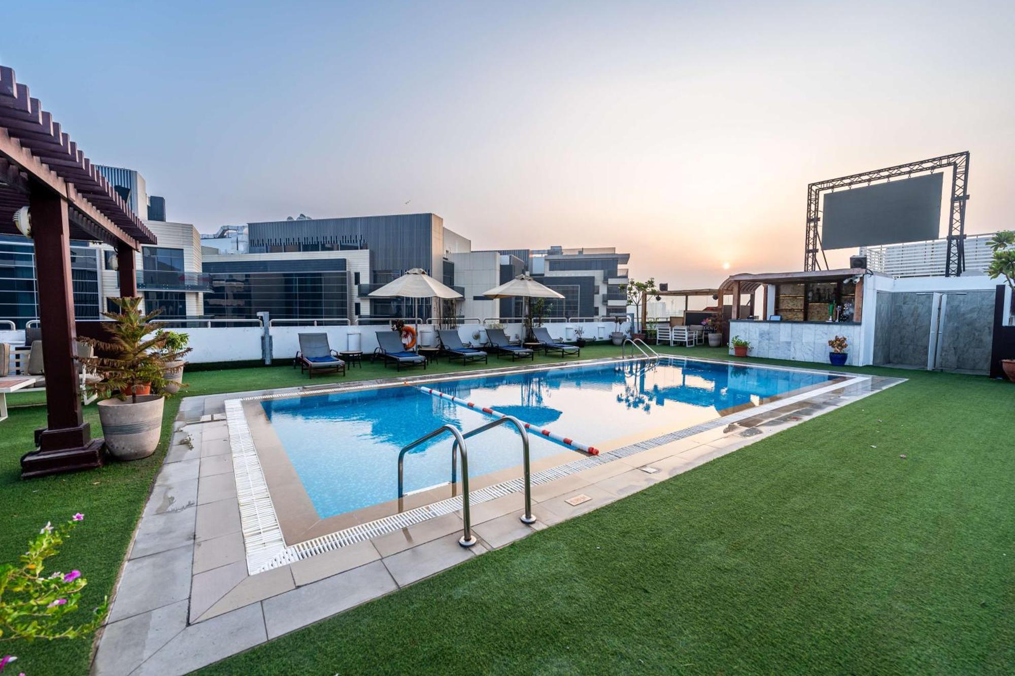 Hilton Garden Inn Dubai Al Mina - Jumeirah Zewnętrze zdjęcie